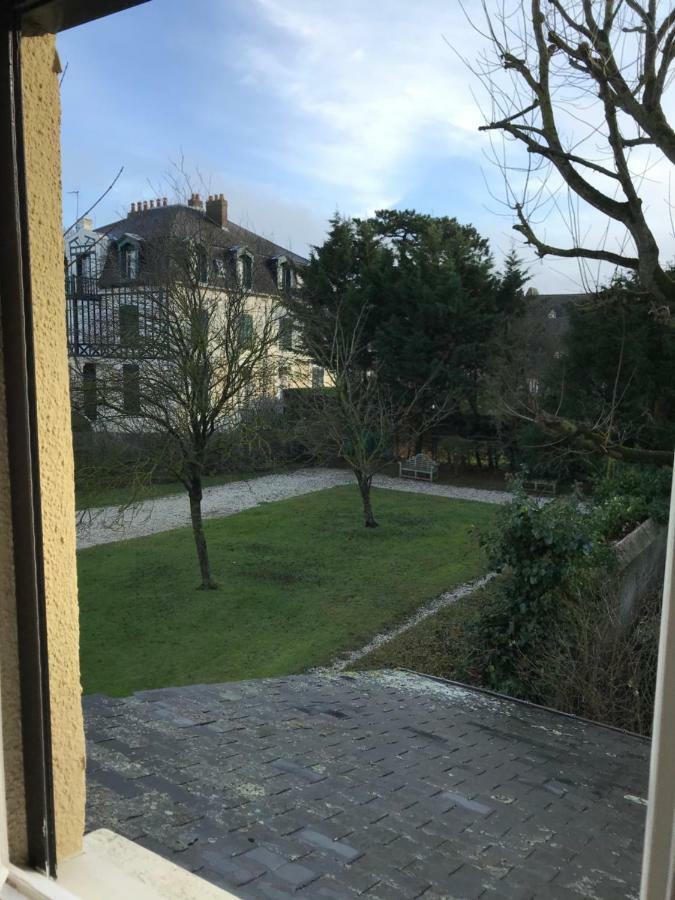 Le Royal Apartment Deauville Exterior photo